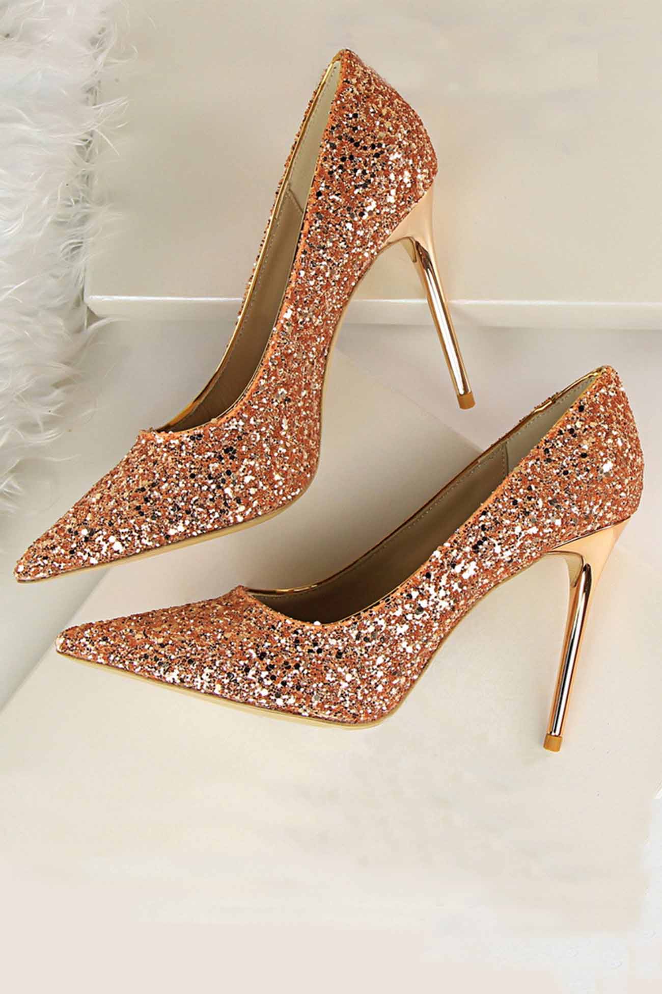 Classic Vintage Heels with a Flattering Fit