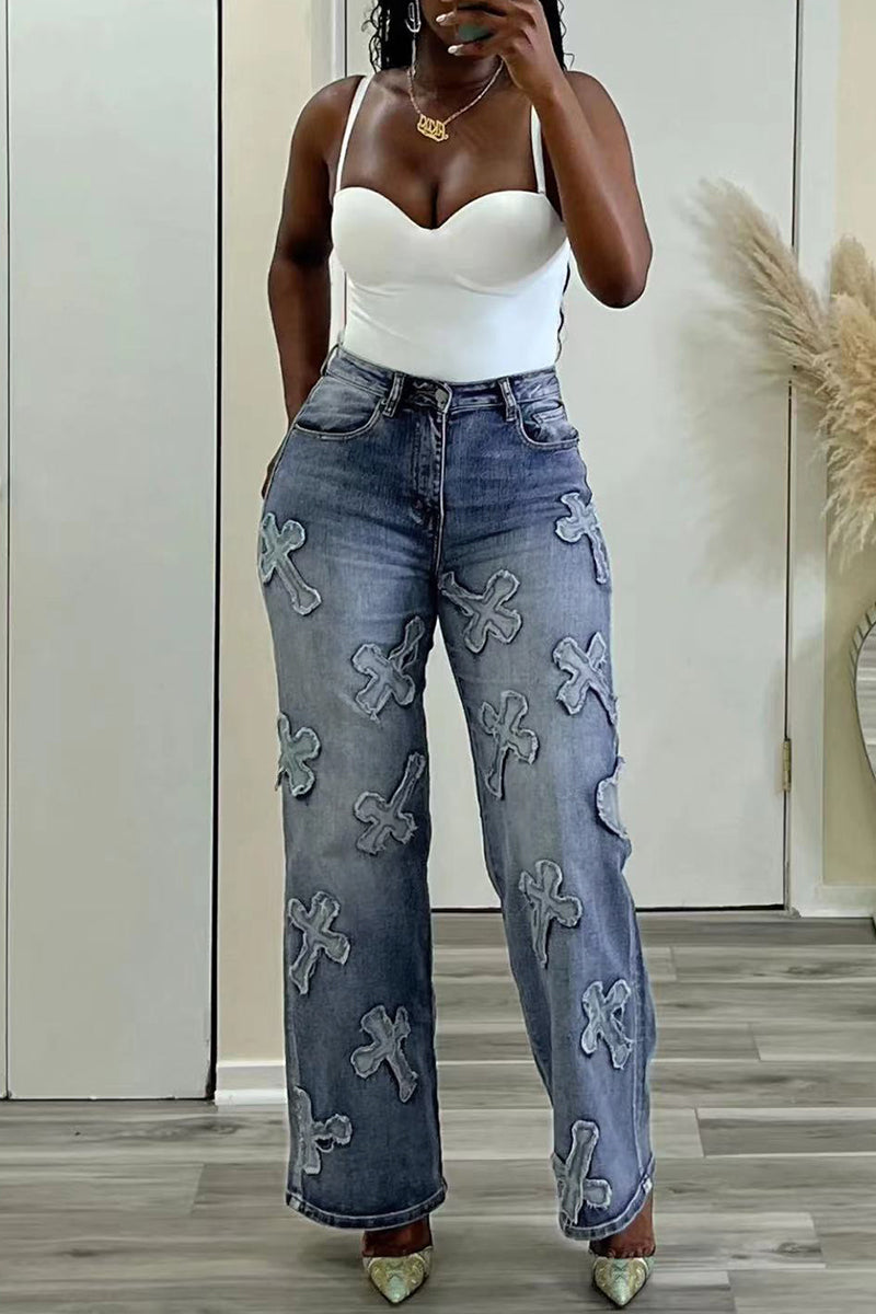 Gracefully Styled Garment for Any Occasion