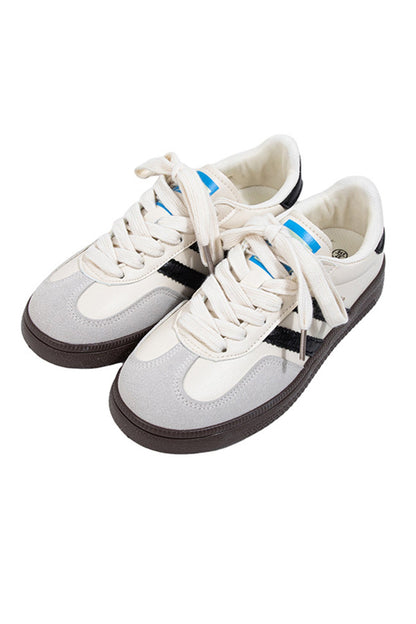Well Tailored Sneakers with a Graceful Silhouette