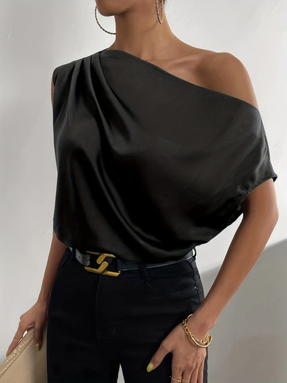 Sophisticated Blouse with a Clean Classic Look