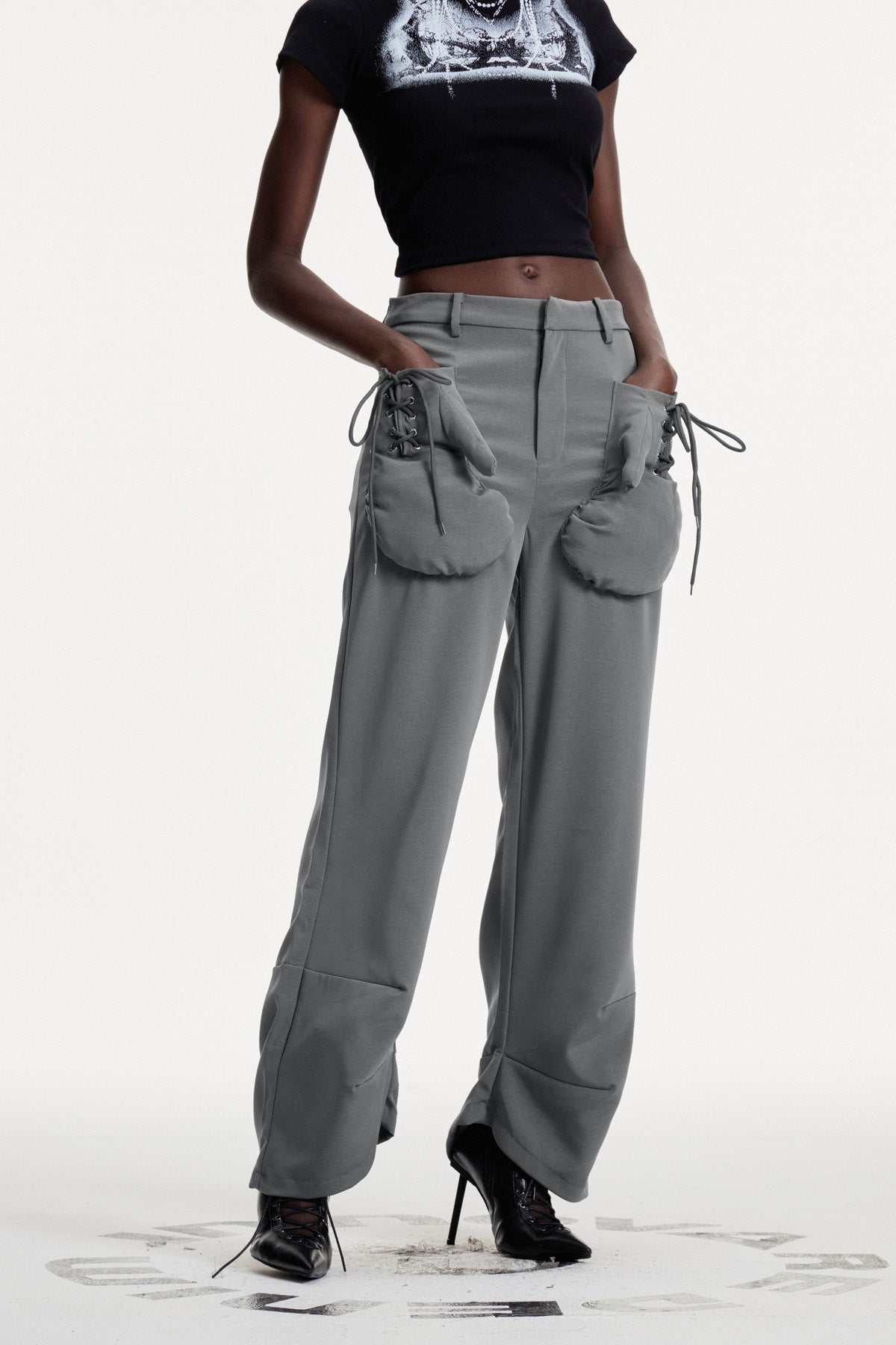 Elegantly Styled Pants for Everyday Wear
