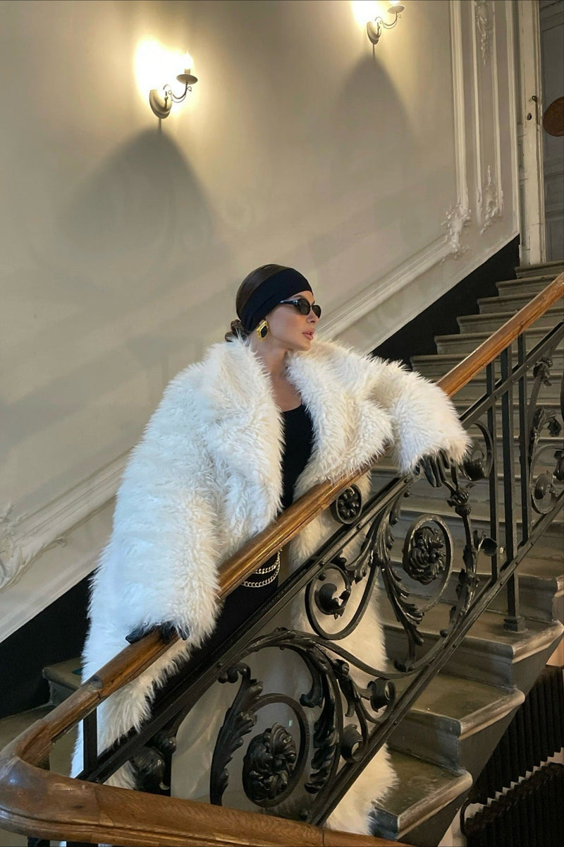 Elegantly Styled Coat for Everyday Wear