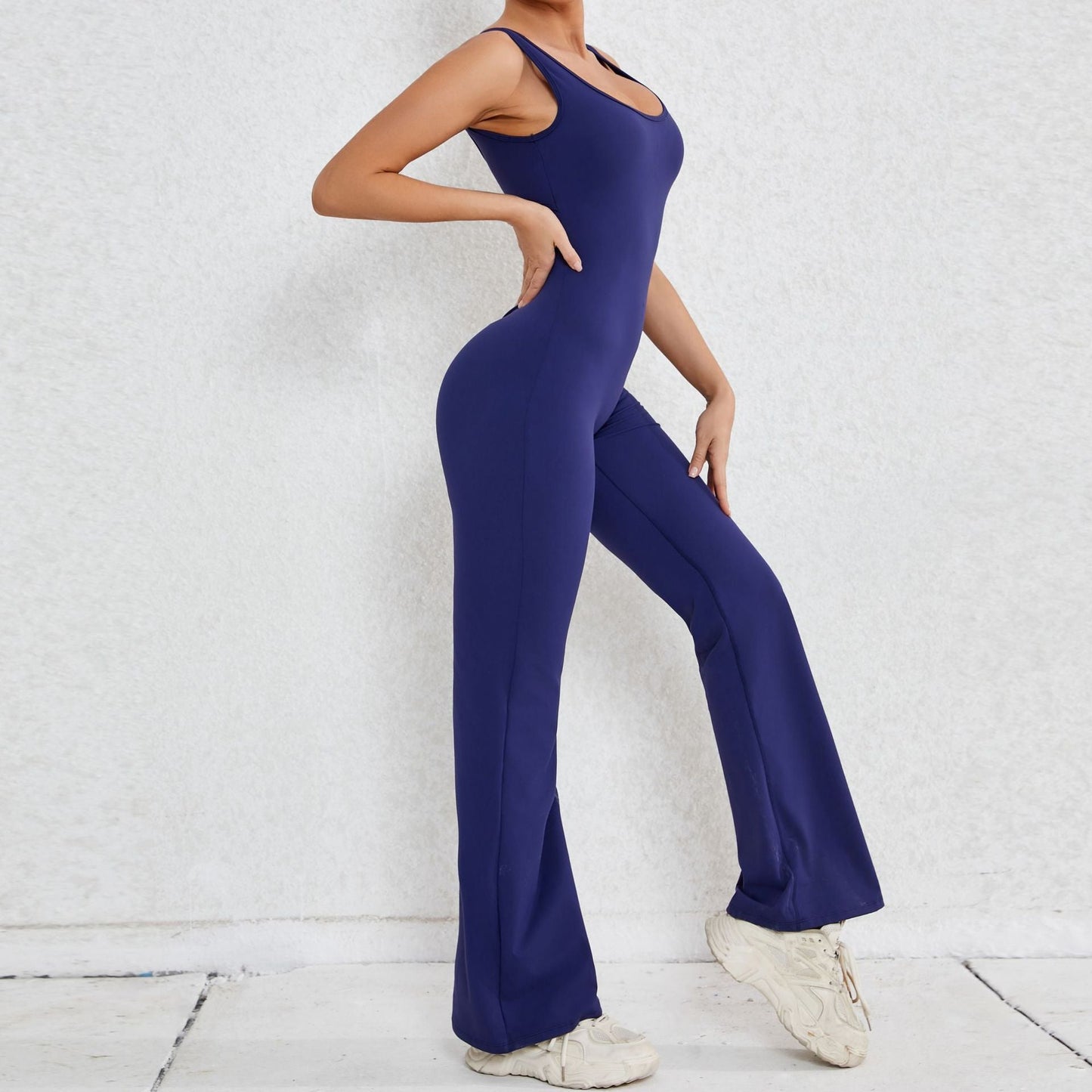 Well Tailored Garment with a Graceful Silhouette