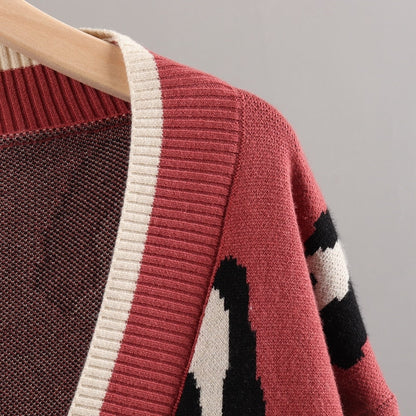 Gracefully Styled Cardigan for Any Occasion