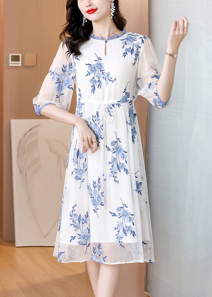 Beautifully Finished Dress in a Timeless Design