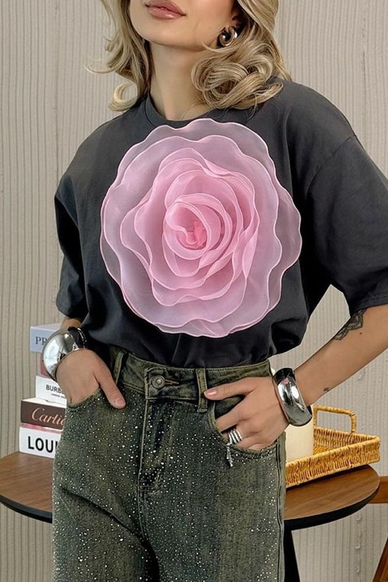 Gracefully Styled T-Shirt for Any Occasion