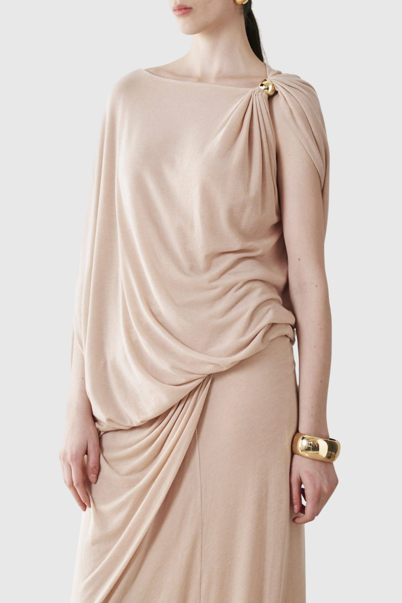 Polished Top with an Effortless Classic Look