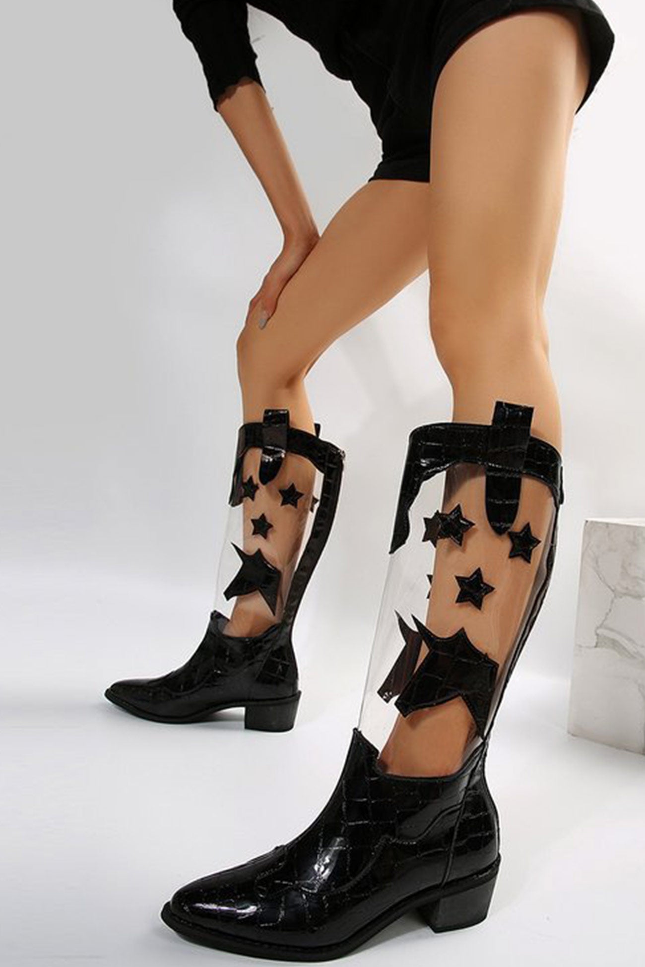 Polished Boots with an Effortless Classic Look