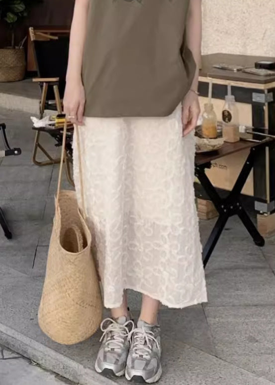 Well Tailored Garment with a Graceful Silhouette