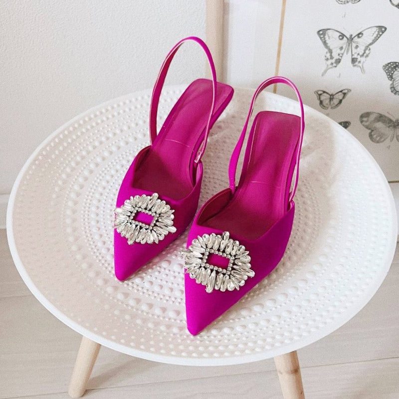 Beautifully Finished Heels in a Timeless Design