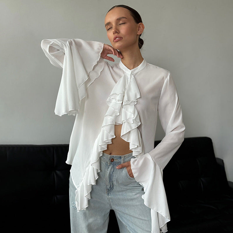 Effortlessly Elegant Blouse with a Timeless Design