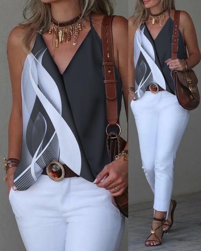 A Vintage Style Top with Delicate Timeless Details