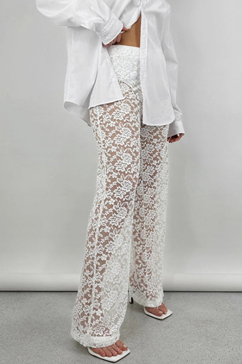Effortlessly Elegant Pants with a Timeless Design