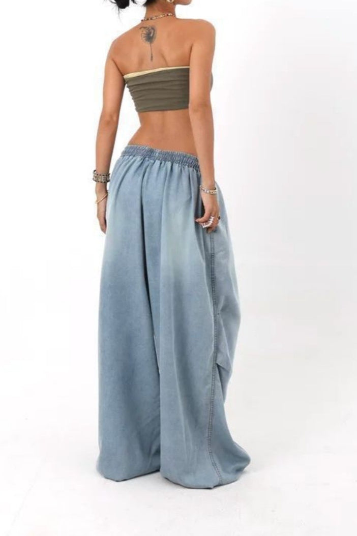 Effortlessly Elegant Garment with a Timeless Design