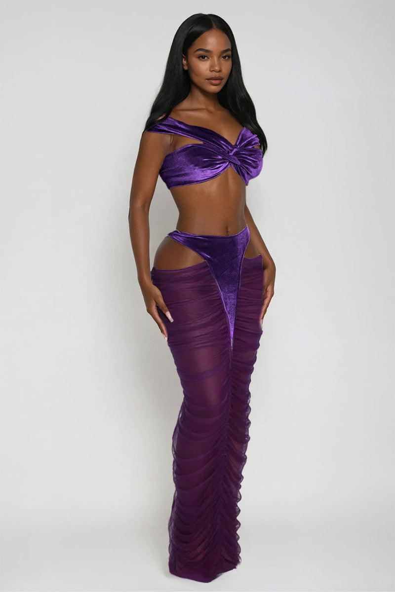 Beautifully Finished Garment in a Timeless Design
