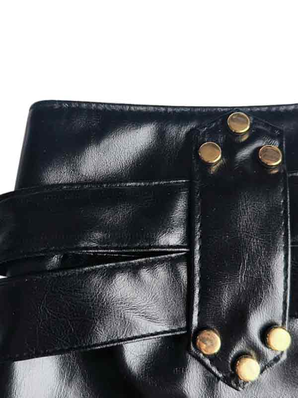 Sophisticated Garment with a Clean Classic Look