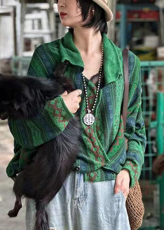 Well Tailored Coat with a Graceful Silhouette