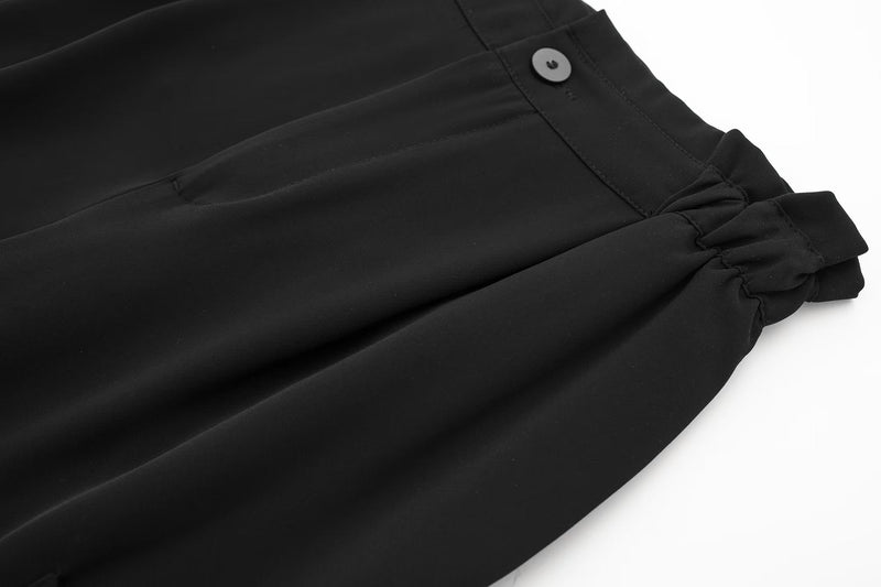 Classic Vintage Pants with a Flattering Fit