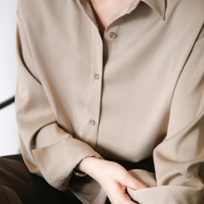 Elegantly Styled Blouse for Everyday Wear