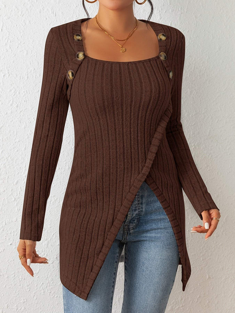 Effortlessly Elegant Top with a Timeless Design