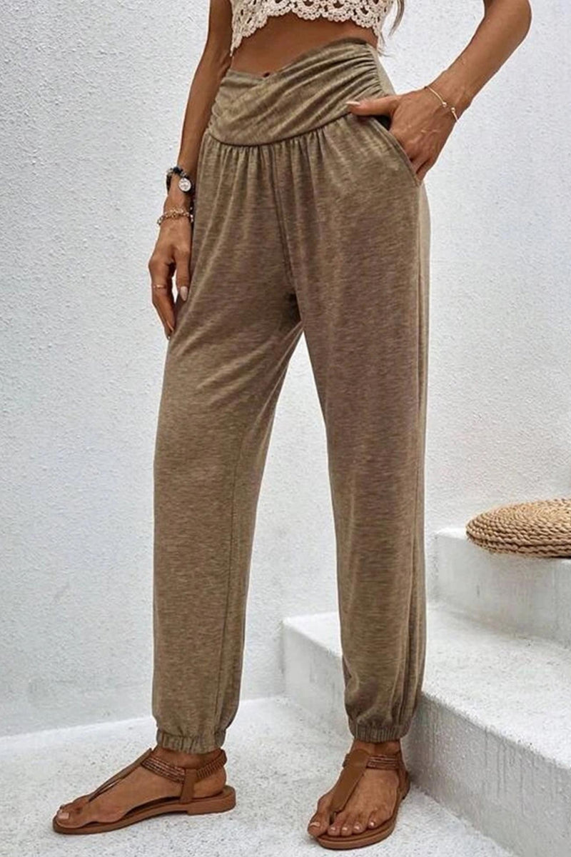Gracefully Styled Pants for Any Occasion