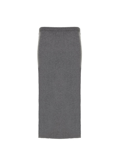Beautifully Finished Garment in a Timeless Design