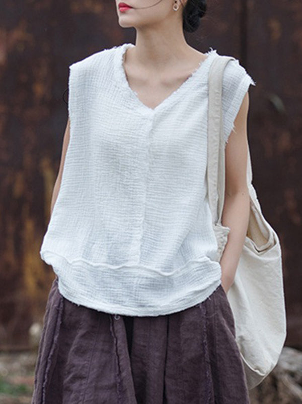 Well Tailored Top with a Graceful Silhouette