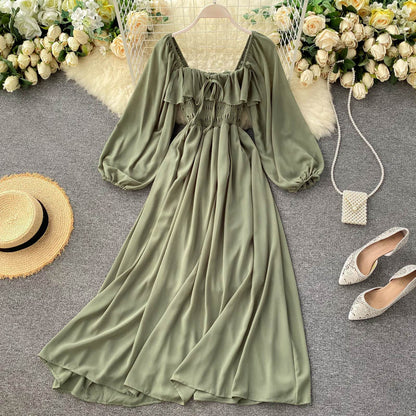 Effortlessly Elegant Dress with a Timeless Design
