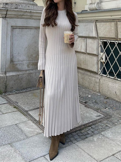 Beautifully Finished Sweater in a Timeless Design