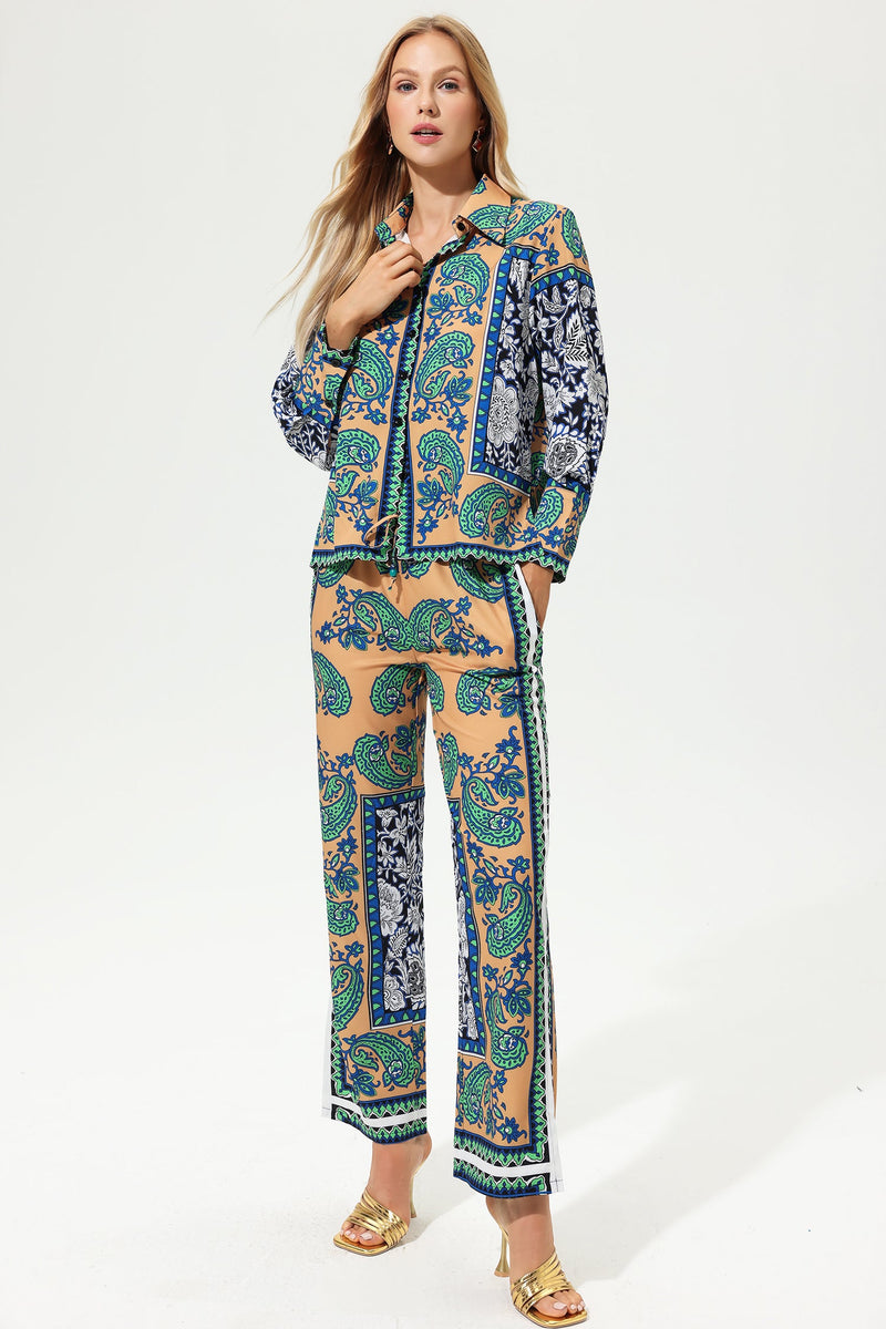 Effortlessly Elegant Garment with a Timeless Design