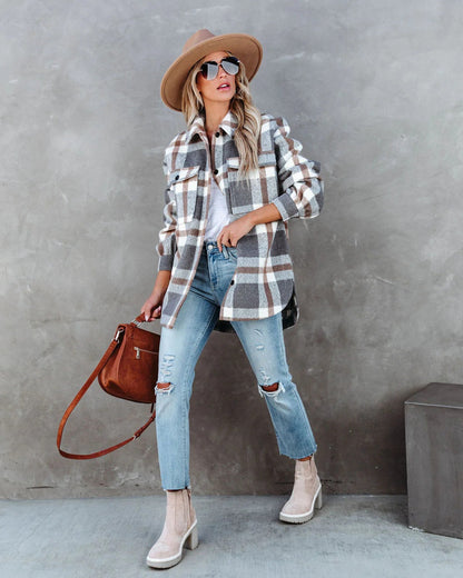 Elegantly Styled Jacket for Everyday Wear
