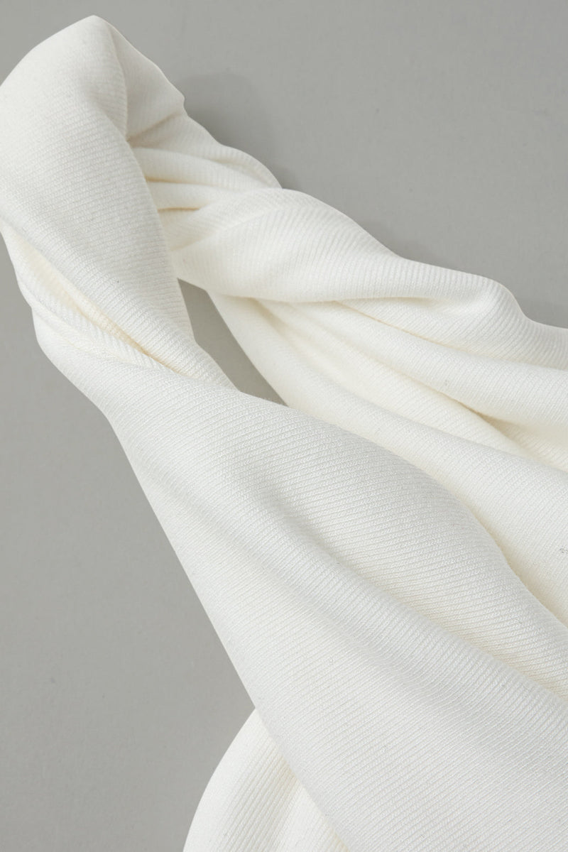 Effortlessly Elegant Top with a Timeless Design