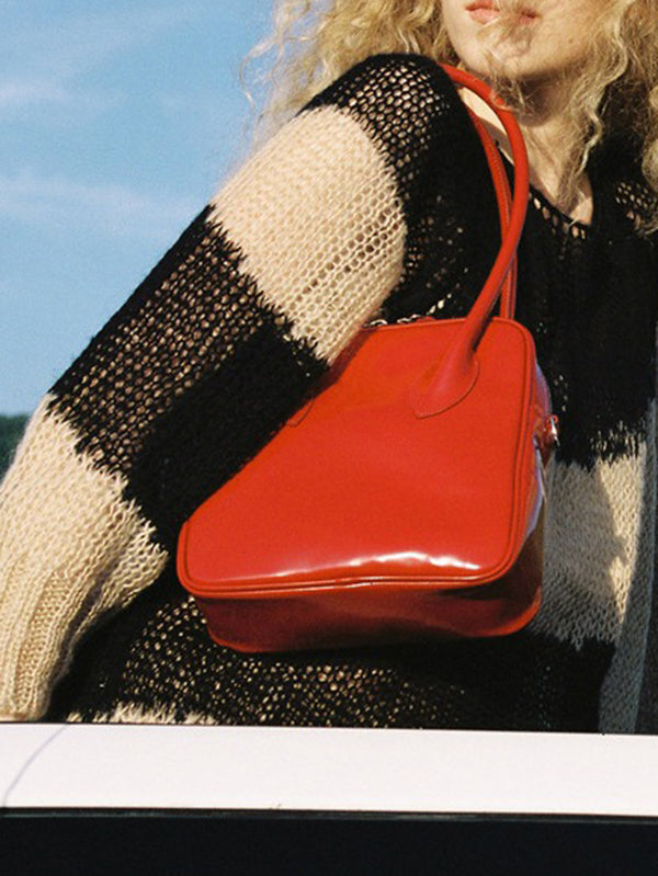 Classic Vintage Bag with a Flattering Fit