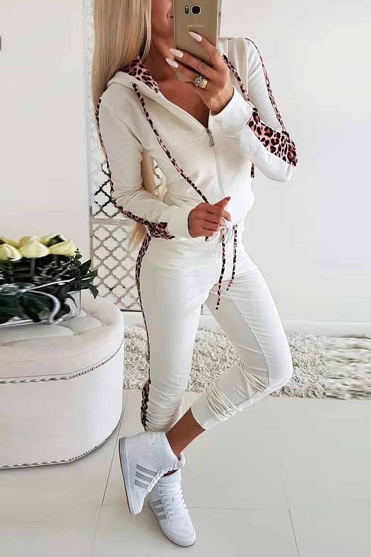 Beautifully Finished Garment in a Timeless Design