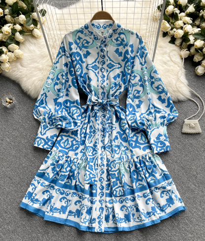 Beautifully Finished Dress in a Timeless Design