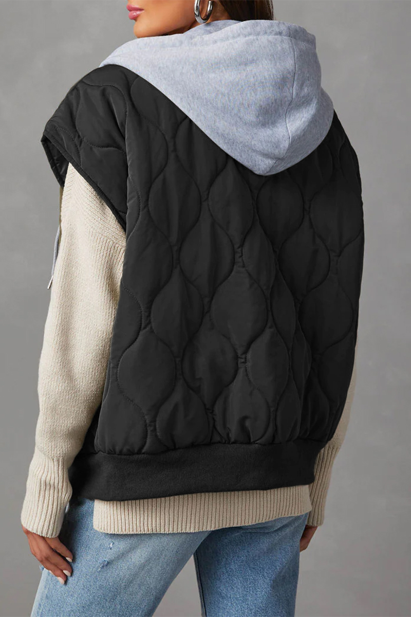 Effortlessly Elegant Coat with a Timeless Design