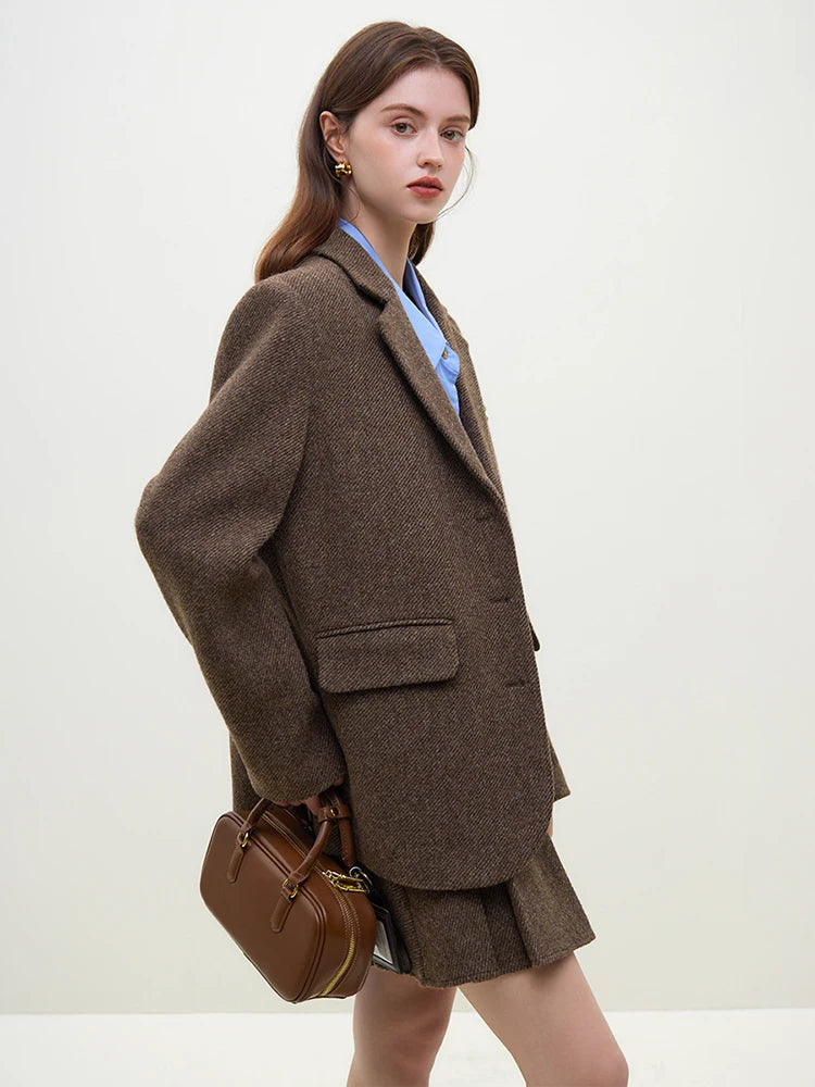 Beautifully Finished Garment in a Timeless Design