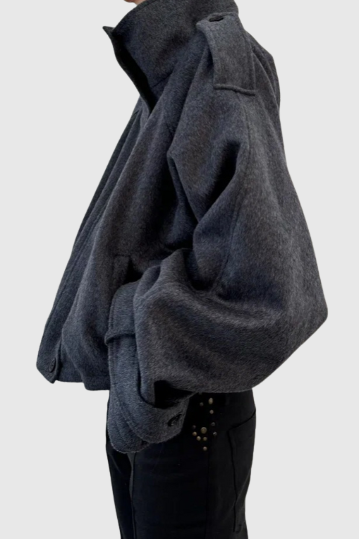 Effortlessly Elegant Jacket with a Timeless Design