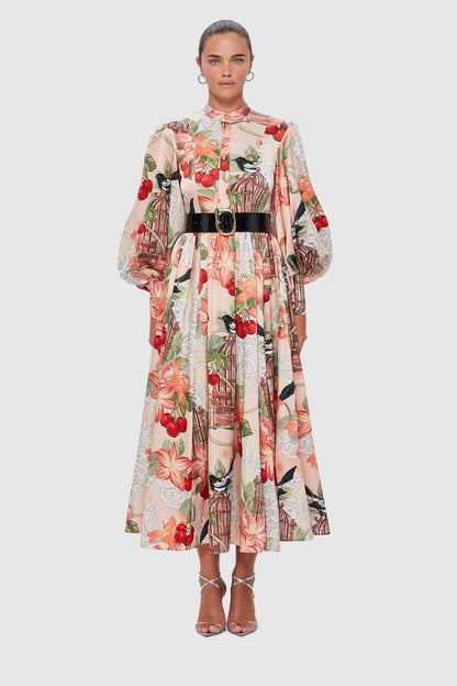 Polished Dress with an Effortless Classic Look