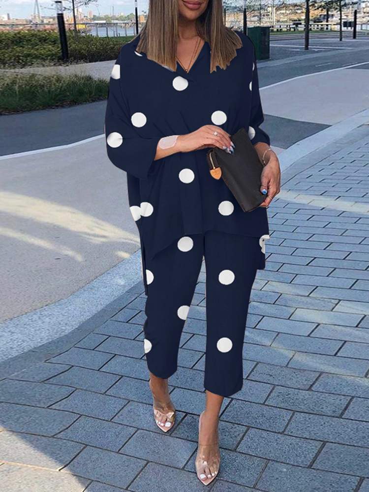 Gracefully Styled Garment for Any Occasion