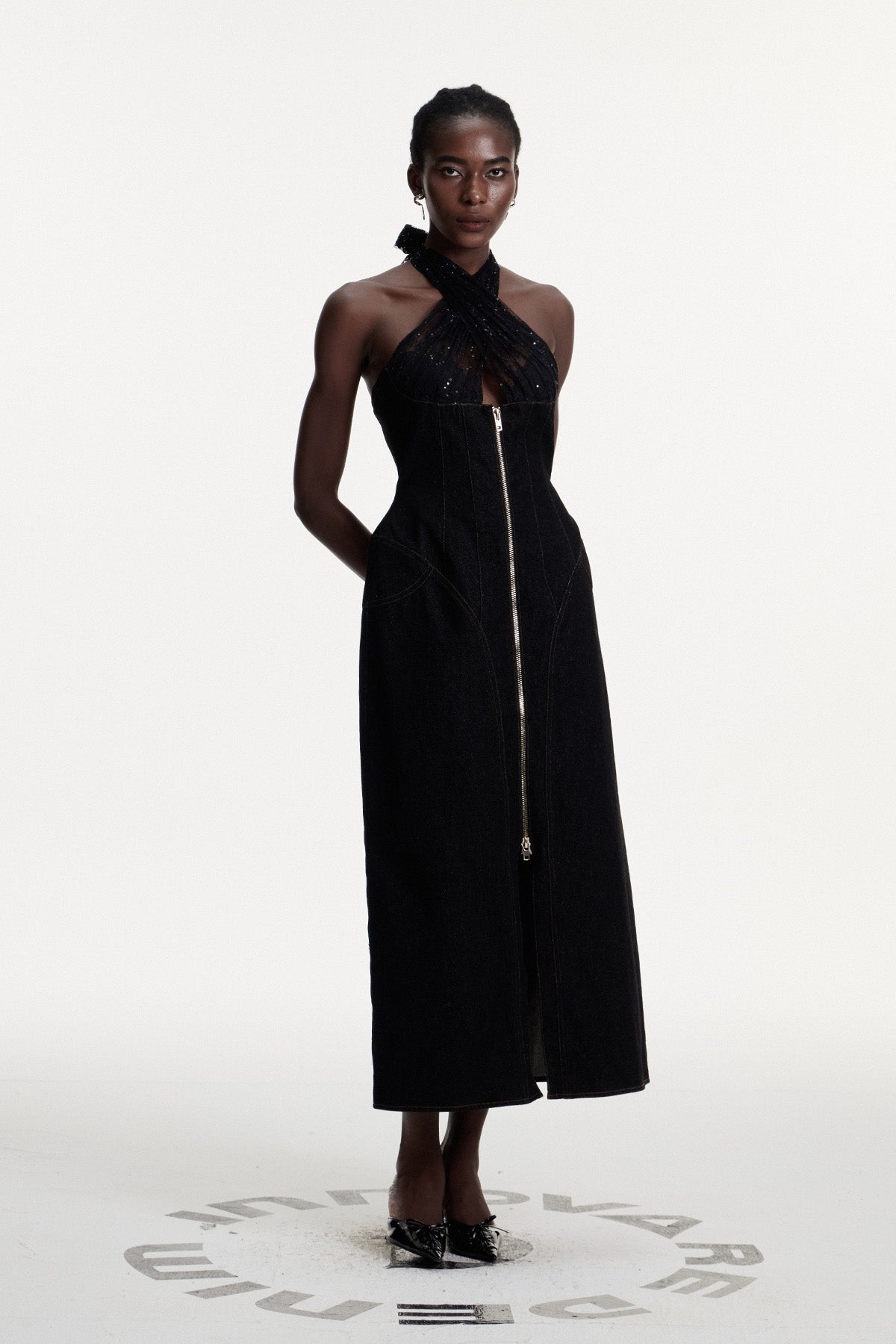 Beautifully Crafted Dress in a Classic Style