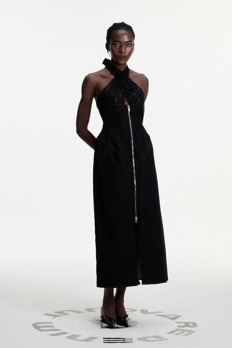Beautifully Crafted Dress in a Classic Style