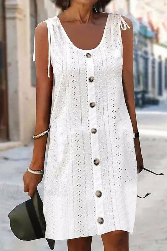 Gracefully Styled Garment for Any Occasion