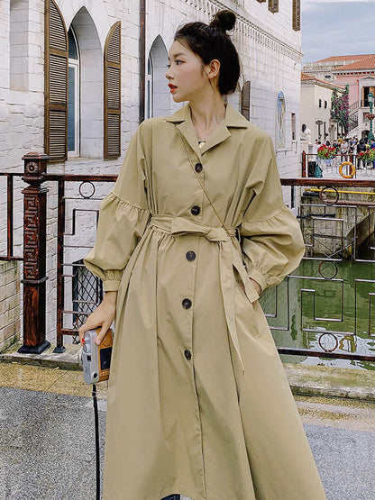 Elegantly Styled Coat for Everyday Wear