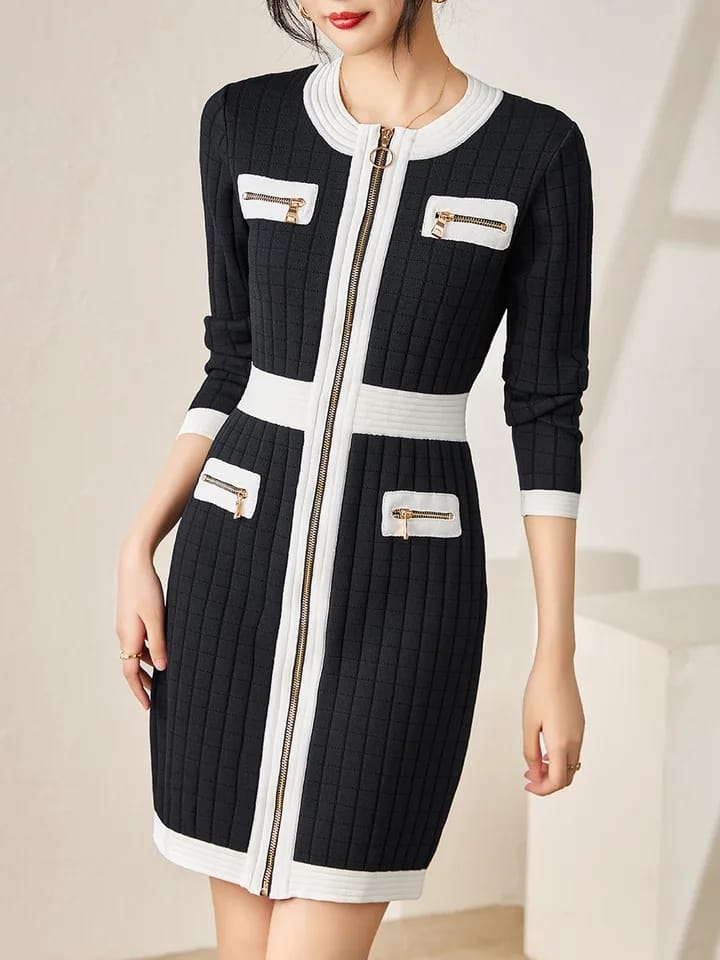 Classic Vintage Dress with a Flattering Fit