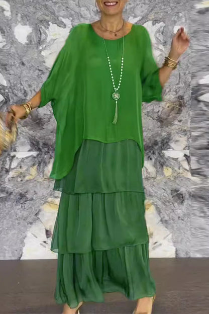 Classic Vintage Dress with a Flattering Fit