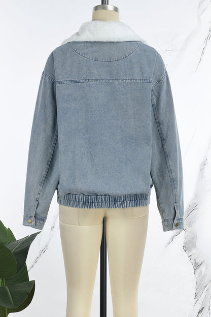 Elegantly Styled Jacket for Everyday Wear