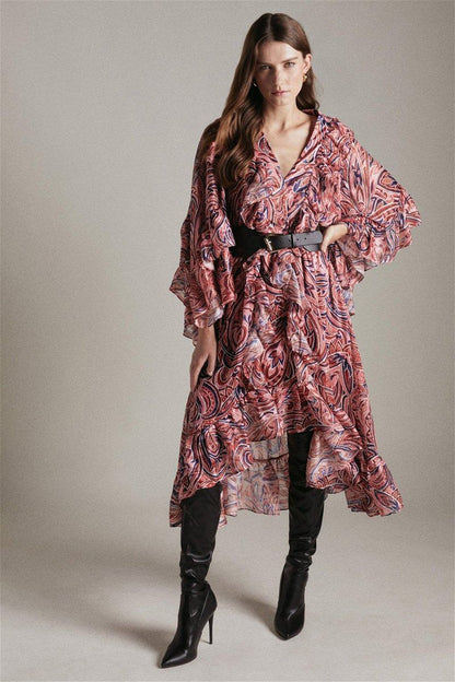 Effortlessly Elegant Dress with a Timeless Design