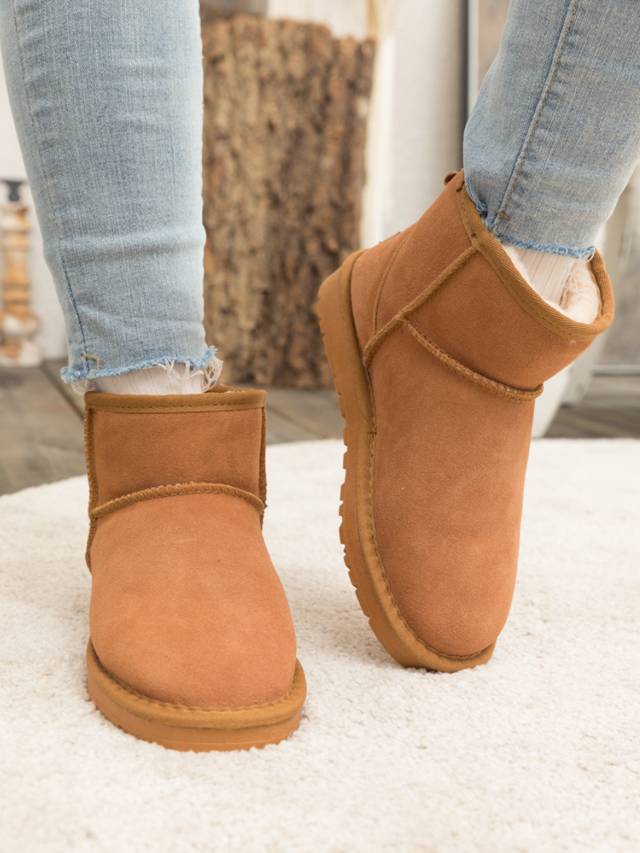 Gracefully Styled Boots for Any Occasion