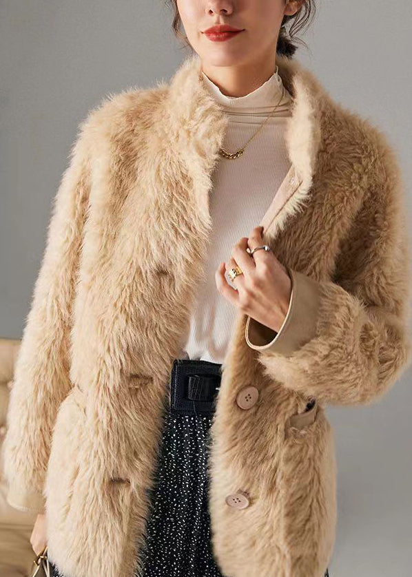 Beautifully Crafted Coat in a Classic Style